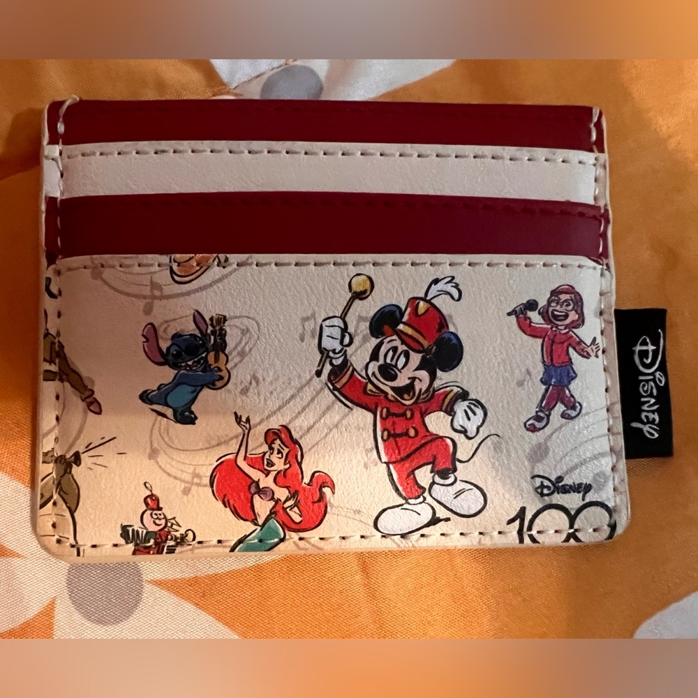 Disney cardholder